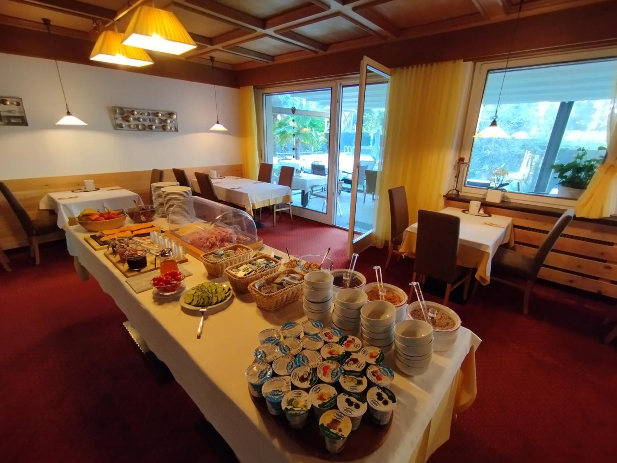 Garni Weingut Hotel Merano Exterior foto