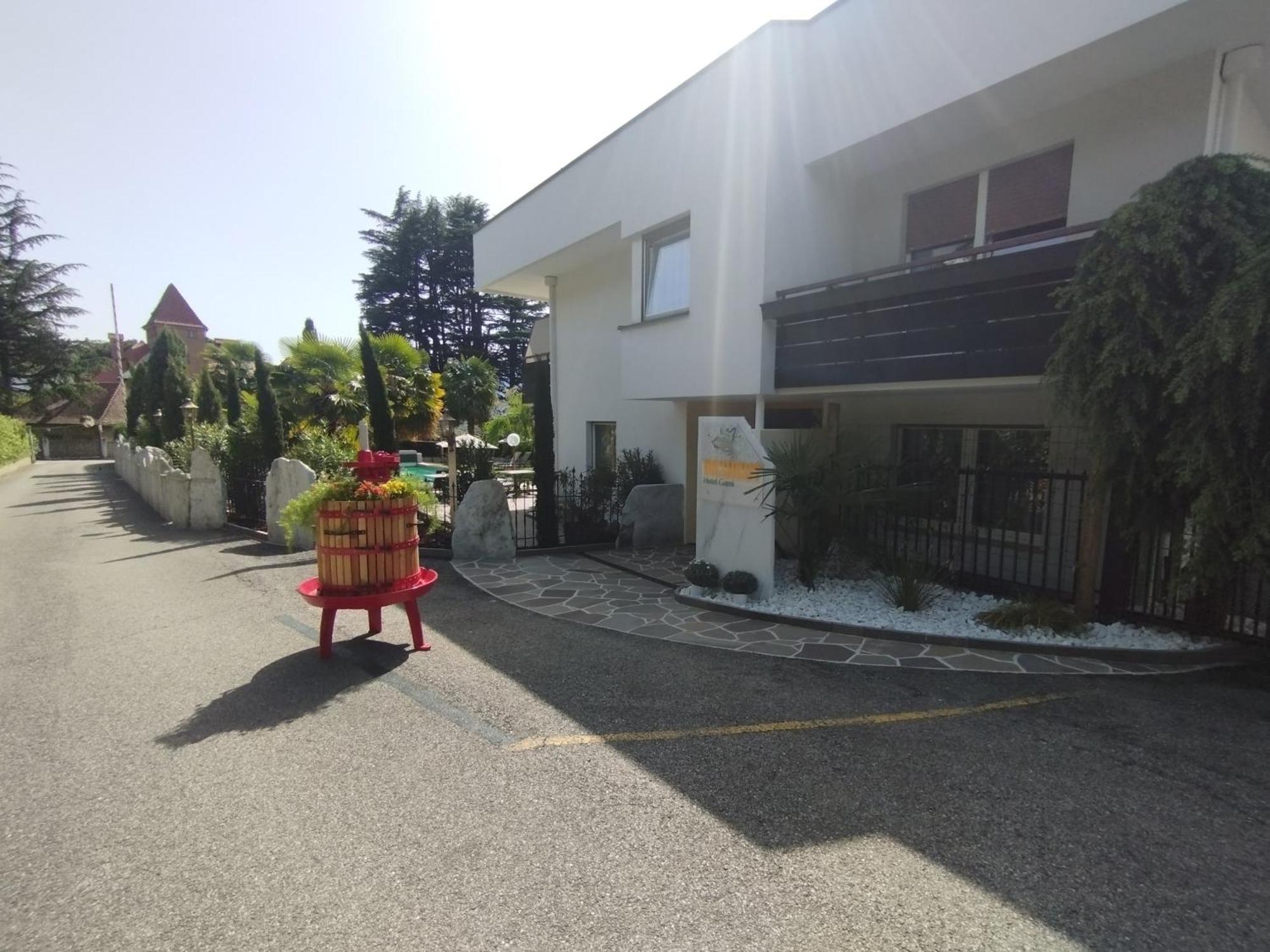 Garni Weingut Hotel Merano Exterior foto